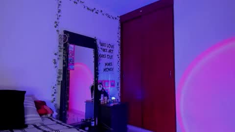 kayla  Instagram kayla 71082 online show from January 8, 11:40 pm