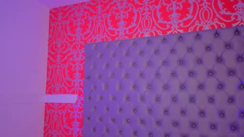 little_lilith_apple online show from September 28, 6:35 pm