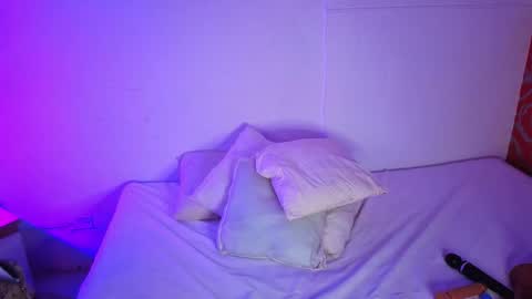 little_lilith_apple online show from October 11, 11:09 am