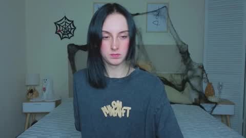 little_mollee online show from October 28, 8:55 pm