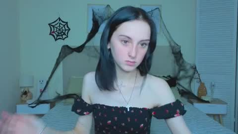 little_mollee online show from November 1, 9:28 pm