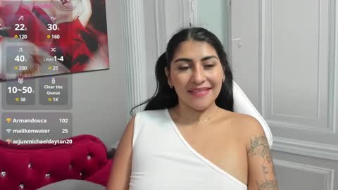 Snapshot of little_naiara chatting on January 4, 7:45 am Katty online show from January 4, 7:45 am