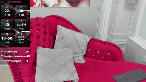 Snapshot of little_naiara chatting on January 7, 4:50 am Katty online show from January 7, 4:50 am