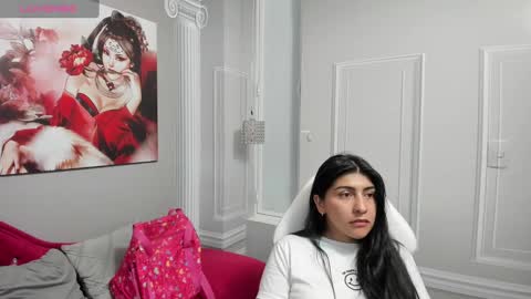 Snapshot of little_naiara chatting on January 15, 2:06 am Katty online show from January 15, 2:06 am