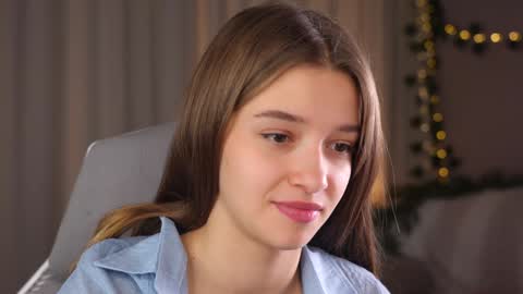 Kiki online show from September 18, 4:31 pm