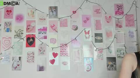 Snapshot of little_radiant_sun chatting on December 22, 7:38 am Kriss online show from December 22, 7:38 am