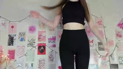 Snapshot of little_radiant_sun chatting on March 15, 8:31 am Kriss online show from March 15, 8:31 am