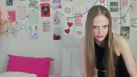 Snapshot of little_radiant_sun chatting on March 31, 7:42 am Kriss online show from March 31, 7:42 am