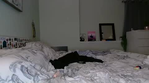 Snapshot of little_redxx chatting on February 2, 2:48 am little redxx online show from February 2, 2:48 am