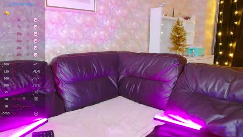 Snapshot of little_rockk chatting on November 28, 5:21 am little_rockk online show from November 28, 5:21 am