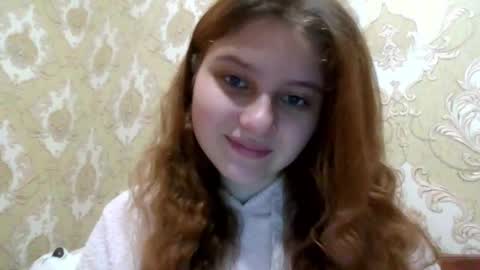 little_shygirl_ online show from January 11, 6:07 am