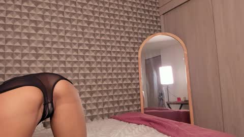 Snapshot of little_sugar19 chatting on November 24, 8:41 pm alex online show from November 24, 8:41 pm