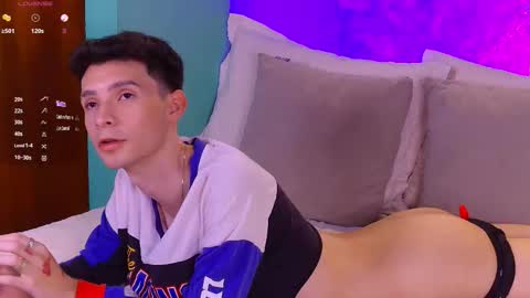 Snapshot of little_twiink chatting on September 26, 2:04 am Juan Ferrer online show from September 26, 2:04 am