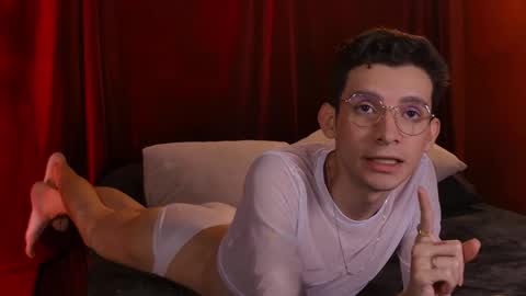 Juan Ferrer online show from February 14, 1:35 am