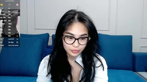 Snapshot of little_v1rgin_angel chatting on February 17, 11:23 am Kwan online show from February 17, 11:23 am