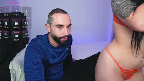 Snapshot of little_vannesaa chatting on December 16, 12:15 am little_vannesaa online show from December 16, 12:15 am