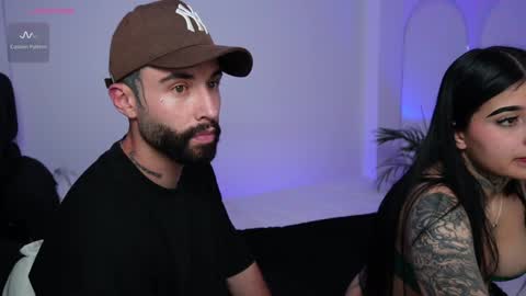 Snapshot of little_vannesaa chatting on December 24, 2:21 am little_vannesaa online show from December 24, 2:21 am