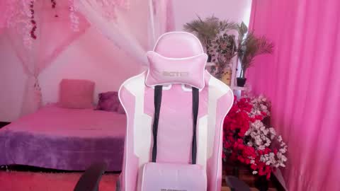 Xiom online show from March 26, 2:22 pm