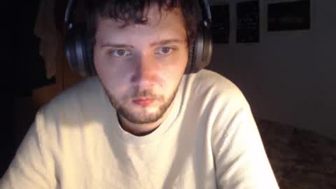 Snapshot of littlealien7 chatting on January 8, 6:41 am littlealien7 online show from January 8, 6:41 am