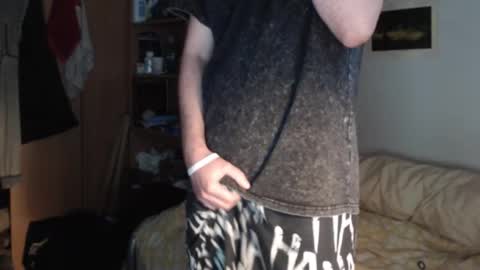 littlealien7 online show from October 16, 9:27 pm