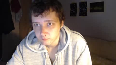 littlealien7 online show from October 18, 11:16 pm