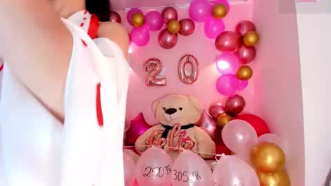 Ari online show from January 8, 7:05 pm