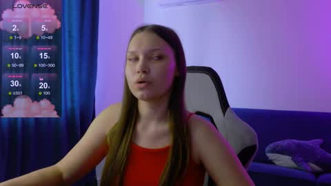 Snapshot of littlebby_di chatting on October 14, 10:05 am Di online show from October 14, 10:05 am