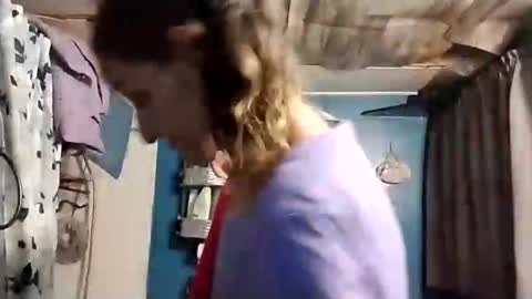 Snapshot of littlebigsquirt7945 chatting on October 23, 9:52 am Sady Jayne online show from October 23, 9:52 am