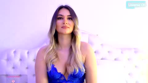 littleblondbunny online show from March 13, 7:04 am