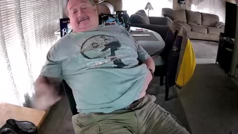 Snapshot of littled83057 chatting on October 4, 5:11 pm Littled83057 online show from October 4, 5:11 pm