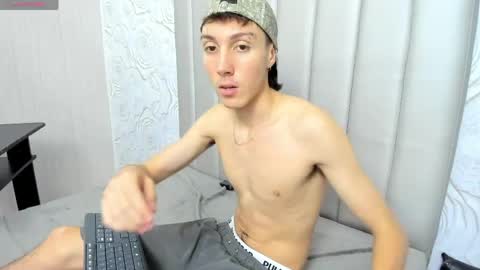 Snapshot of littledanny_ chatting on April 14, 5:30 pm DANNY online show from April 14, 5:30 pm