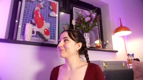 Emily Hill online show from November 22, 9:25 pm