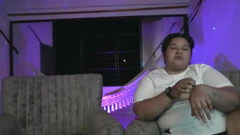 littlee_emma_ online show from March 22, 1:53 am