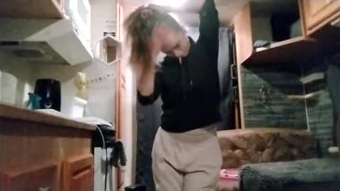 littleleo96 online show from November 21, 6:34 am