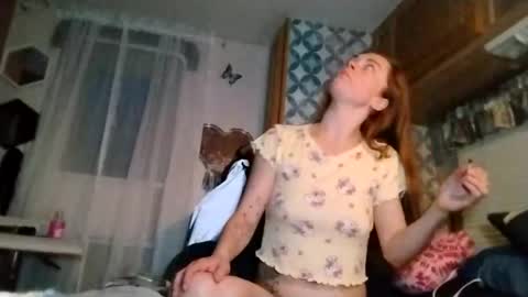 littleleo96 online show from February 11, 2:05 am