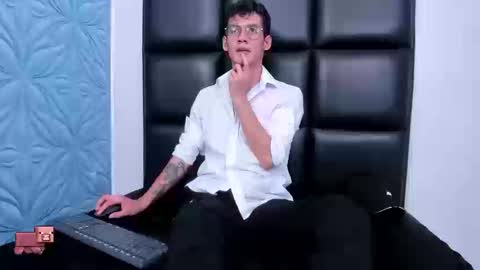 Snapshot of littlemax23 chatting on September 23, 2:20 pm MAX online show from September 23, 2:20 pm