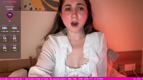 littlemia23 online show from May 15, 8:05 pm