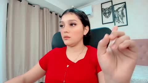 Sarahs Room online show from December 16, 10:04 pm