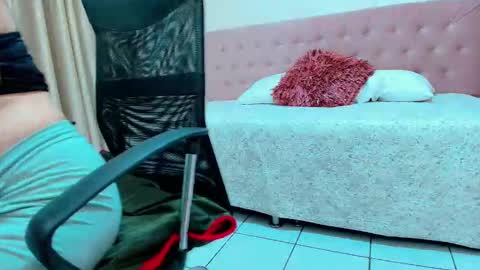 Sarahs Room online show from March 12, 12:17 am