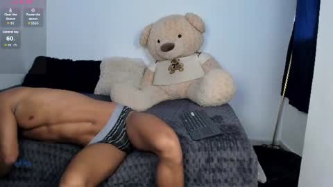 Snapshot of littleparker chatting on June 26, 4:22 pm PARKER online show from June 26, 4:22 pm
