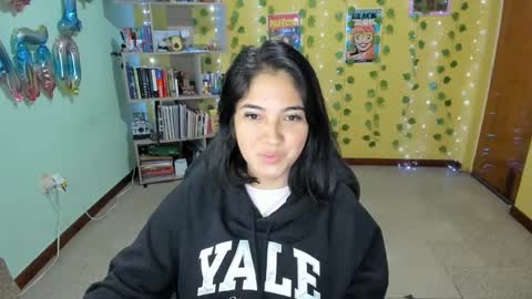 Snapshot of littleprety6969 chatting on January 18, 8:10 am Mia Wednesday to Sunday 730 am to 1030 am Colombian Hour D online show from January 18, 8:10 am