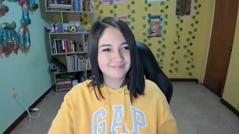 Snapshot of littleprety6969 chatting on February 22, 5:12 am Mia Wednesday to Sunday 730 am to 1030 am Colombian Hour D online show from February 22, 5:12 am