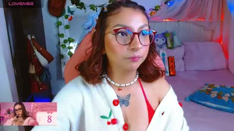 Snapshot of littlerouse_ chatting on July 4, 7:03 am Ruby Rouse online show from July 4, 7:03 am