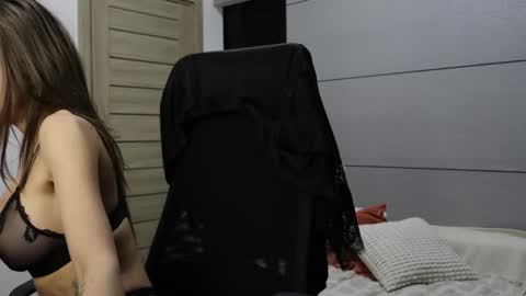 littlestellaspark online show from February 16, 3:41 pm