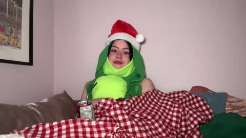 Little Sugar Pea  online show from December 26, 2:22 am