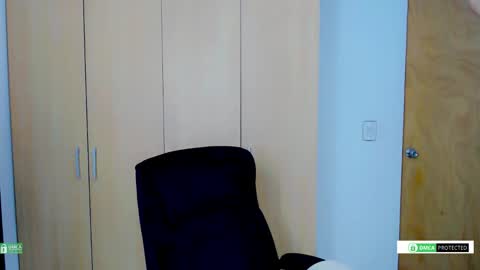 littlezhalem online show from November 24, 5:29 am