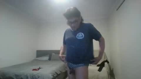 Snapshot of litzsa chatting on October 18, 10:27 am litzsa online show from October 18, 10:27 am