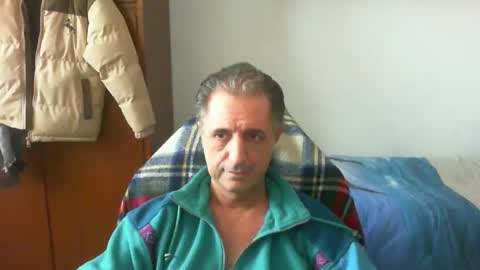 Snapshot of liuk53 chatting on April 2, 1:20 pm liuk53 online show from April 2, 1:20 pm