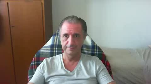 liuk53 online show from May 12, 12:35 pm