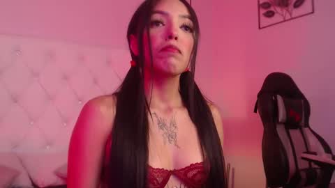 Nicky online show from February 3, 8:14 pm